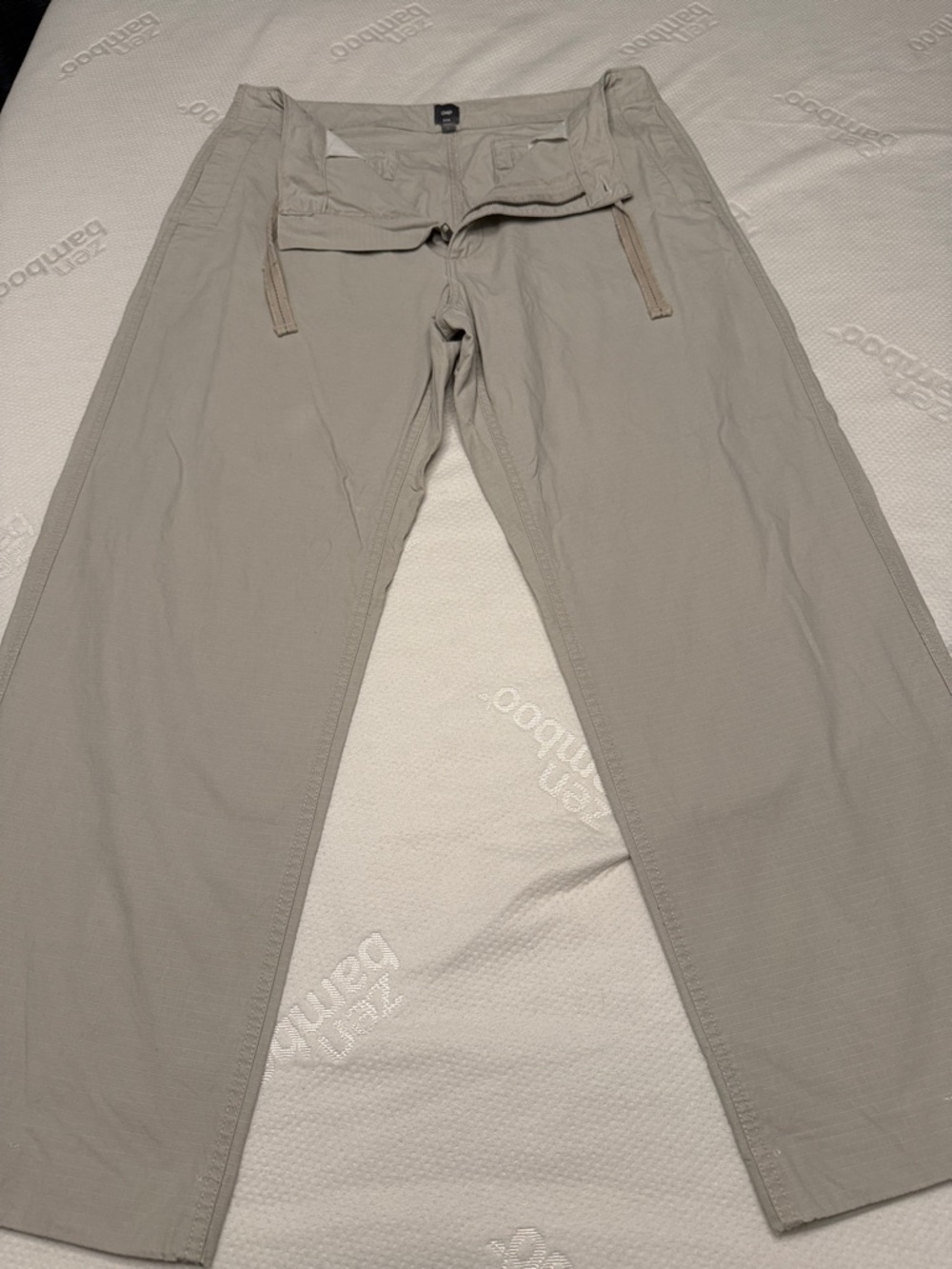 Gap Light Gray/Khaki Men’s Casual Pants-L